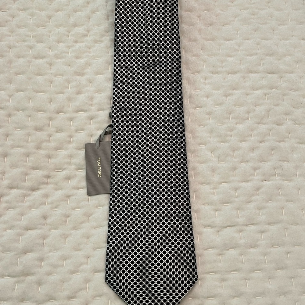 Tom Ford Black and White Geometric Tie